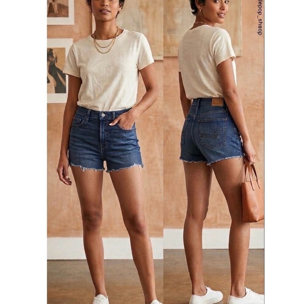 American Eagle Medium Wash Denim Shorts Raw Hem Mid Rise Jean Shorts 6